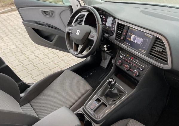 Seat Leon cena 54900 przebieg: 104000, rok produkcji 2017 z Leszno małe 326